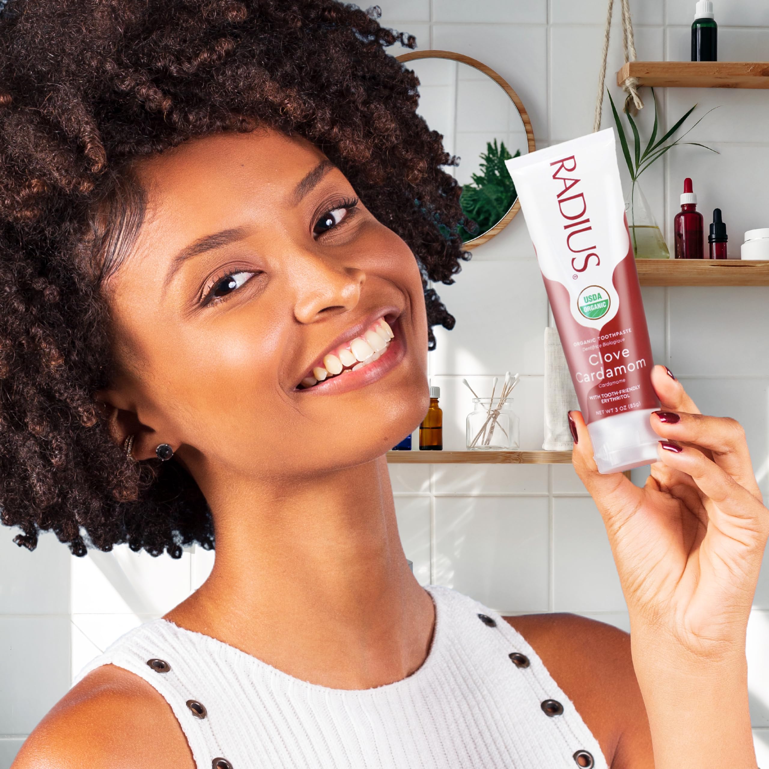 2904-radius-usda-organic-toothpaste-3oz-non-toxic-chemical-free-gluten-free-designed-to-improve-gum-health-prevent-cavity-clove-cardamom-pack-of-2-1.jpg